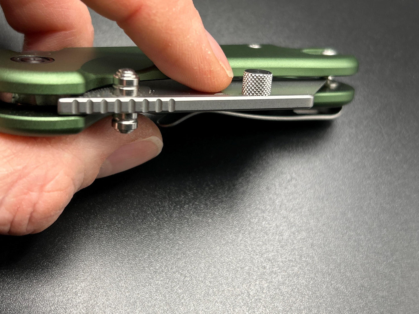 CIVIVI Elementum Utility Tool-less Blade Change Thumb Screw!!