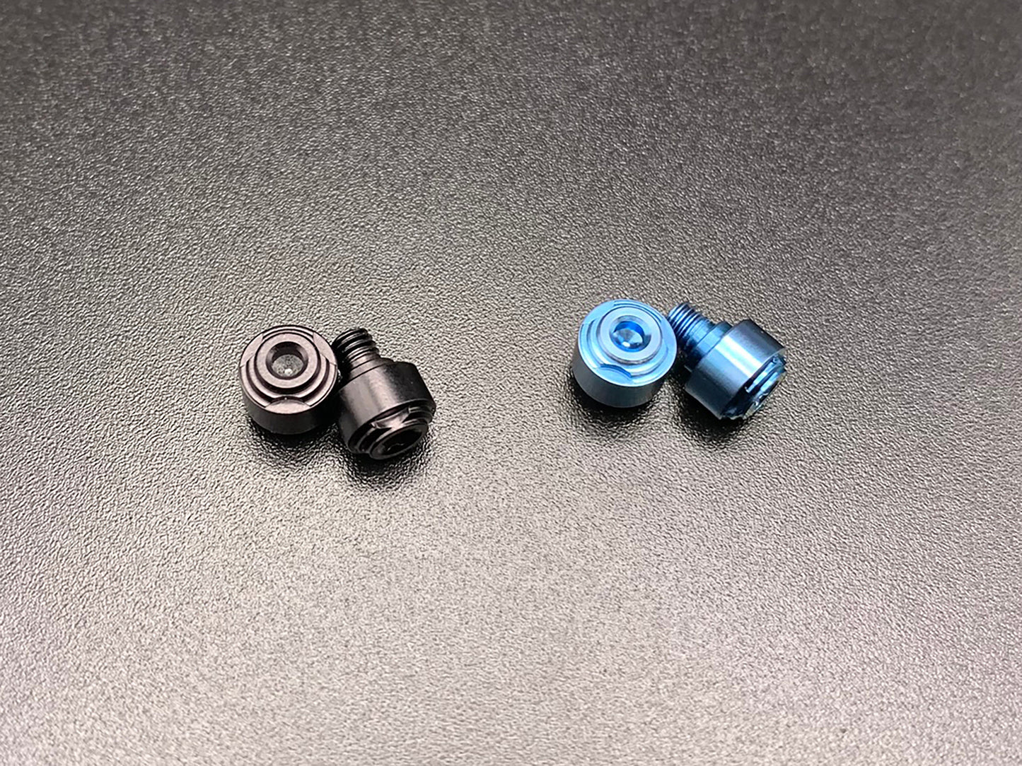 Benchmade XL Titanium Thumb Studs for 940 551 552 570 560 273 275